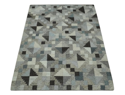 Modern Geometrical Charcoal, Gray and Silver 5.6x7.4 Hand Woven Dari Wool Area Rug - The Rug Decor