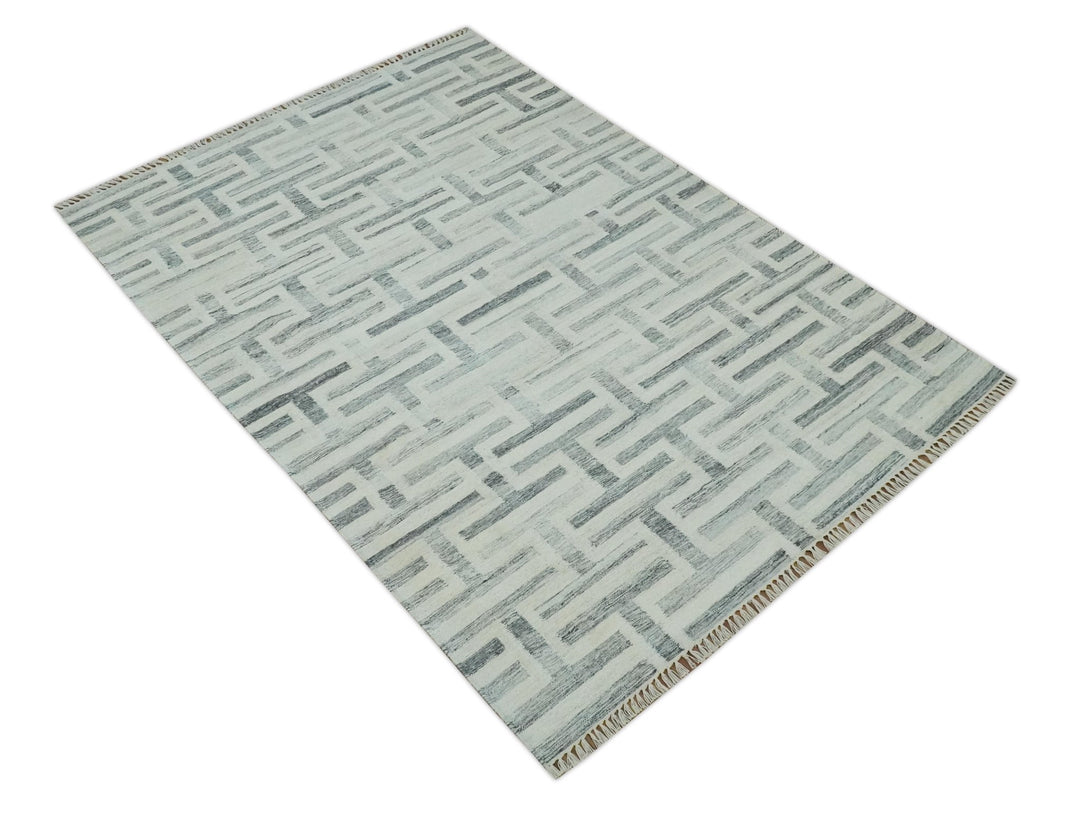 Modern Stripes Design Silver and Charcoal Hand Woven Dari 5x7 wool Area Rug - The Rug Decor