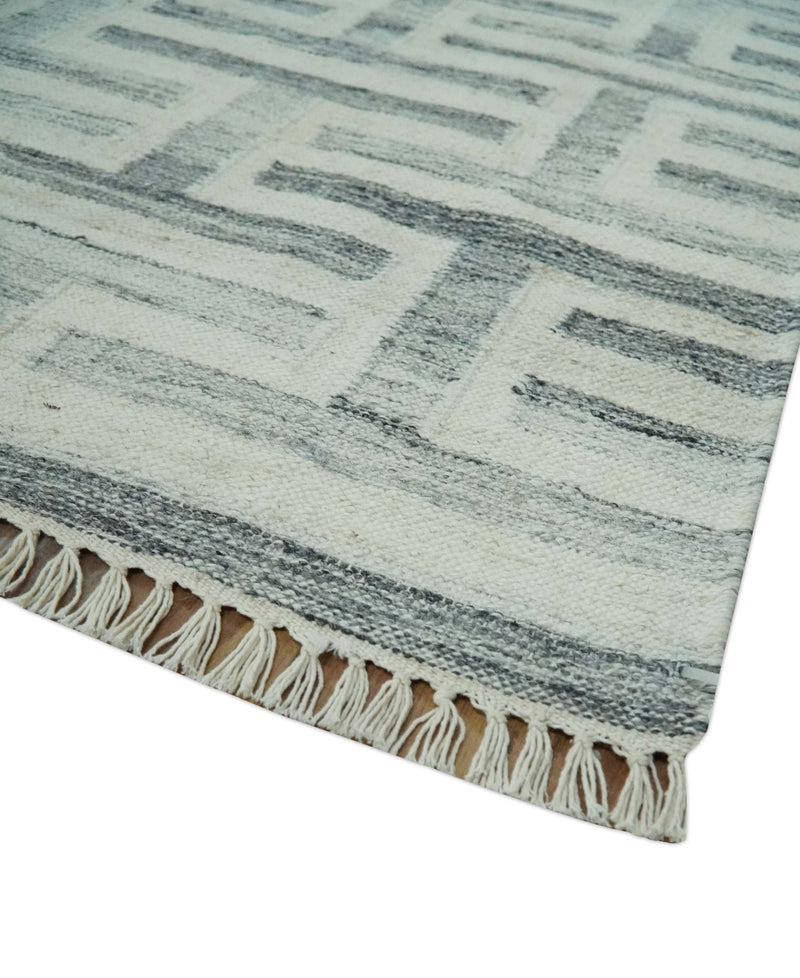 Modern Stripes Design Silver and Charcoal Hand Woven Dari 5x7 wool Area Rug - The Rug Decor