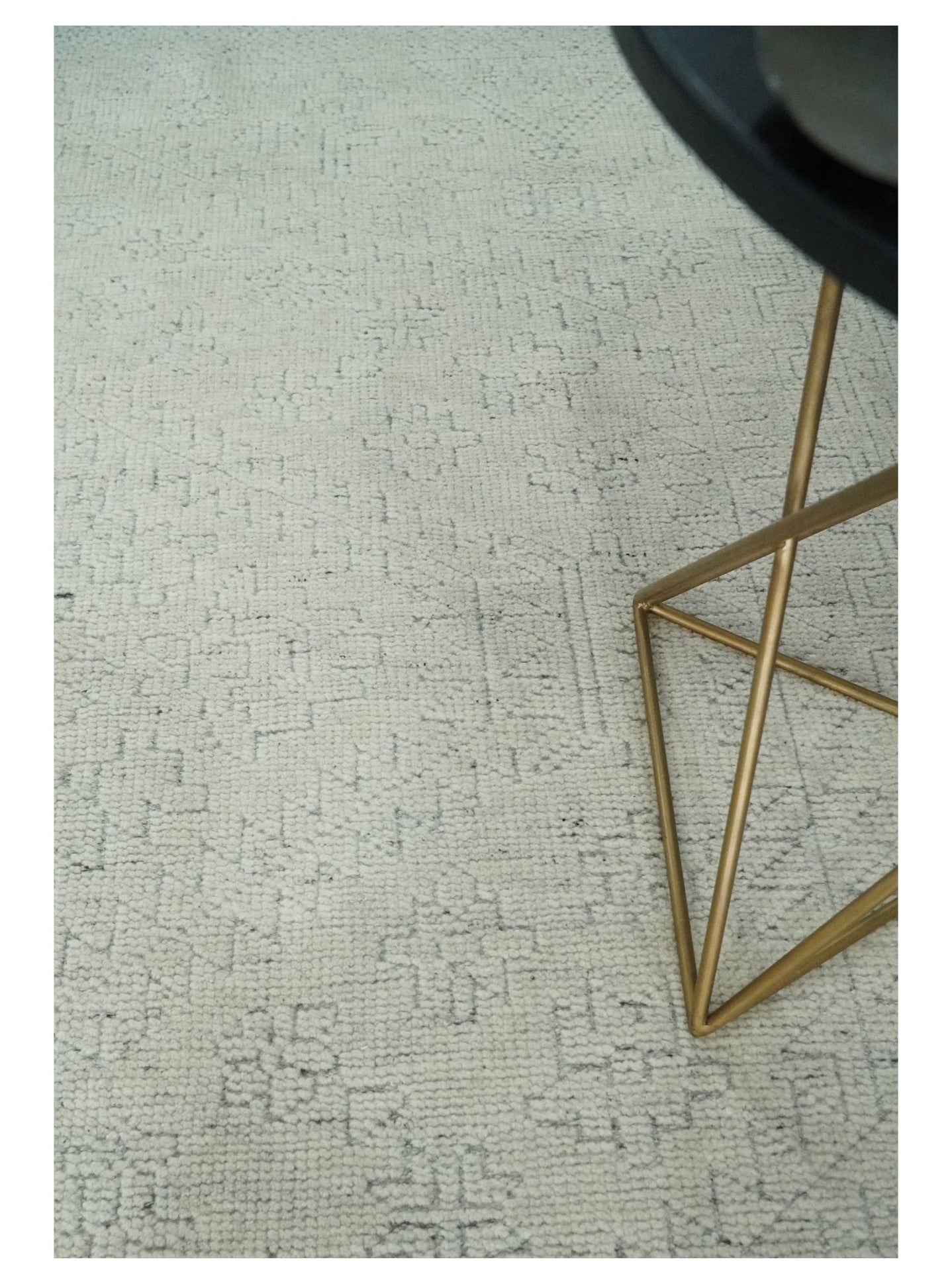 Neutral Contemporary 8x10 Medallion Beige 8x10 Hand knotted wool area rug - The Rug Decor