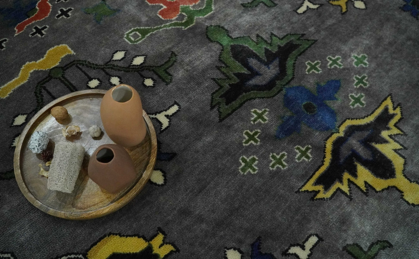 Premium look Vibrant Colorful Charcoal, Blue and Ivory Hand knotted Traditional Floral 8x10 wool Area Rug - The Rug Decor