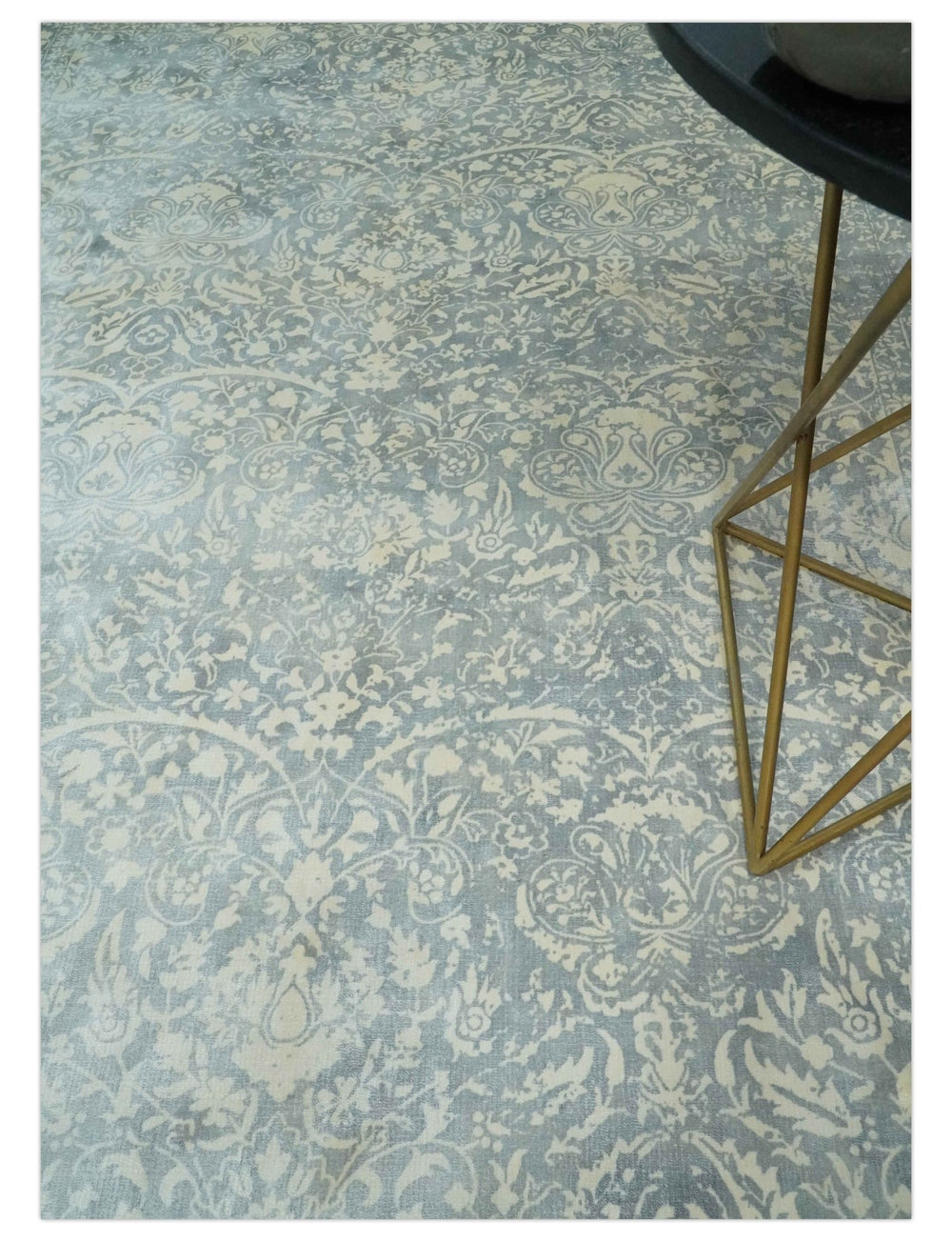 Premium Style Traditional Large Design Gray, Silver and Beige 5.6x7.9 Viscose Area Rug - The Rug Decor