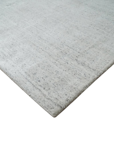 Shaded Solid Silver and White Scandinavian 5x7 Blended Wool Flatwoven Area Rug | HL25 - The Rug Decor