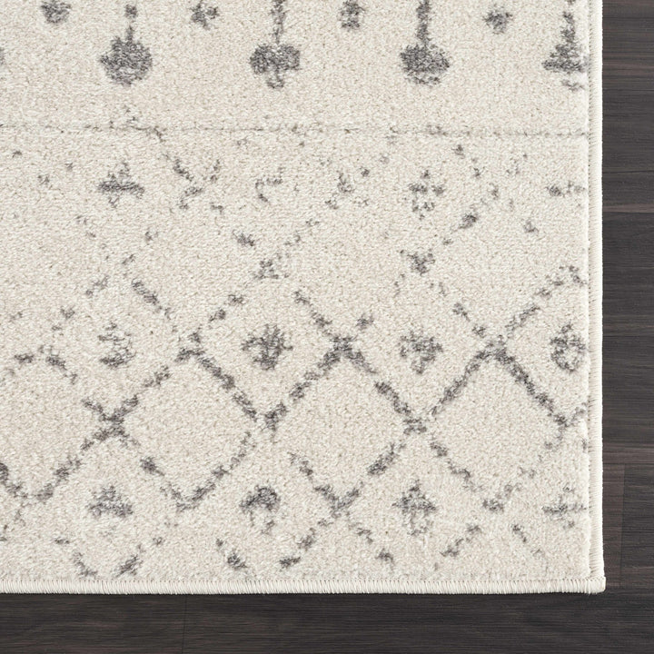 Traditional Beige and Gray low pile Tribal Trellis indoor Area Rug - The Rug Decor