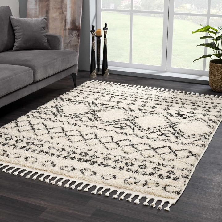Traditional Design Beige and Charcoal Machine Woven Moroccan Tribal Trellis Rug - The Rug Decor