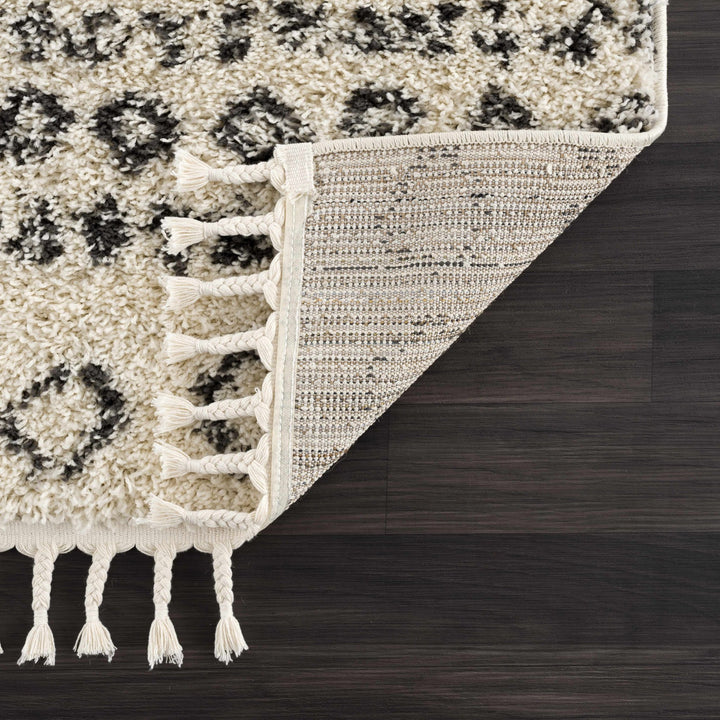 Traditional Design Beige and Charcoal Machine Woven Moroccan Tribal Trellis Rug - The Rug Decor