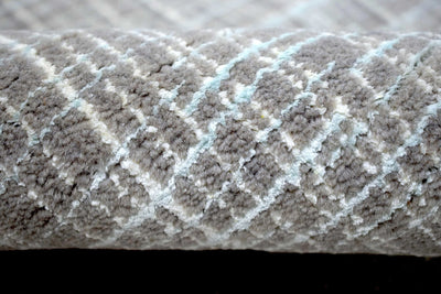 Traditional Handmade Wool & Viscose 5' x 8' Area Rug | TRD136658 - The Rug Decor