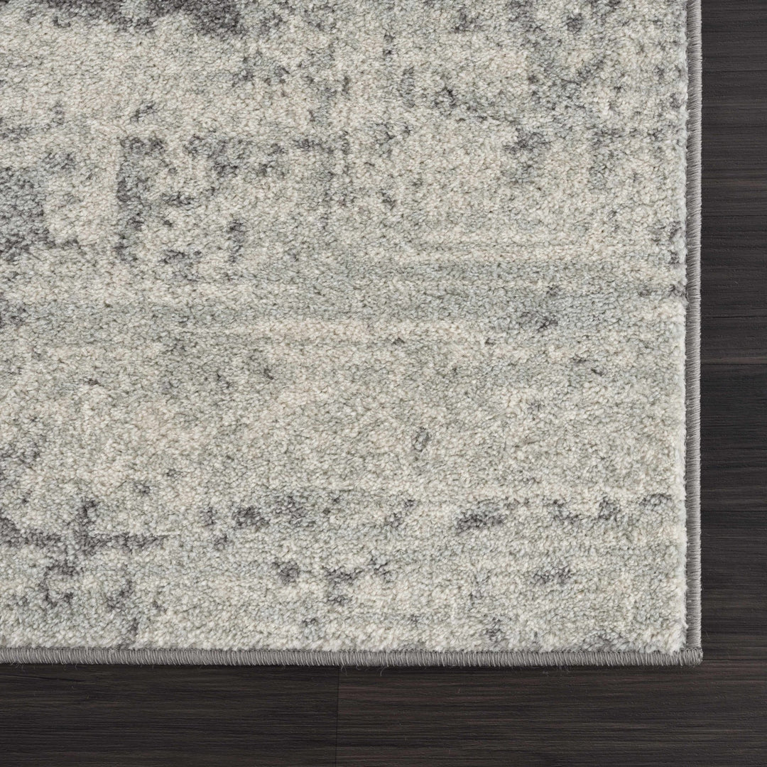 Traditional Heriz Design Gray and Beige Medallion Area Rug - The Rug Decor