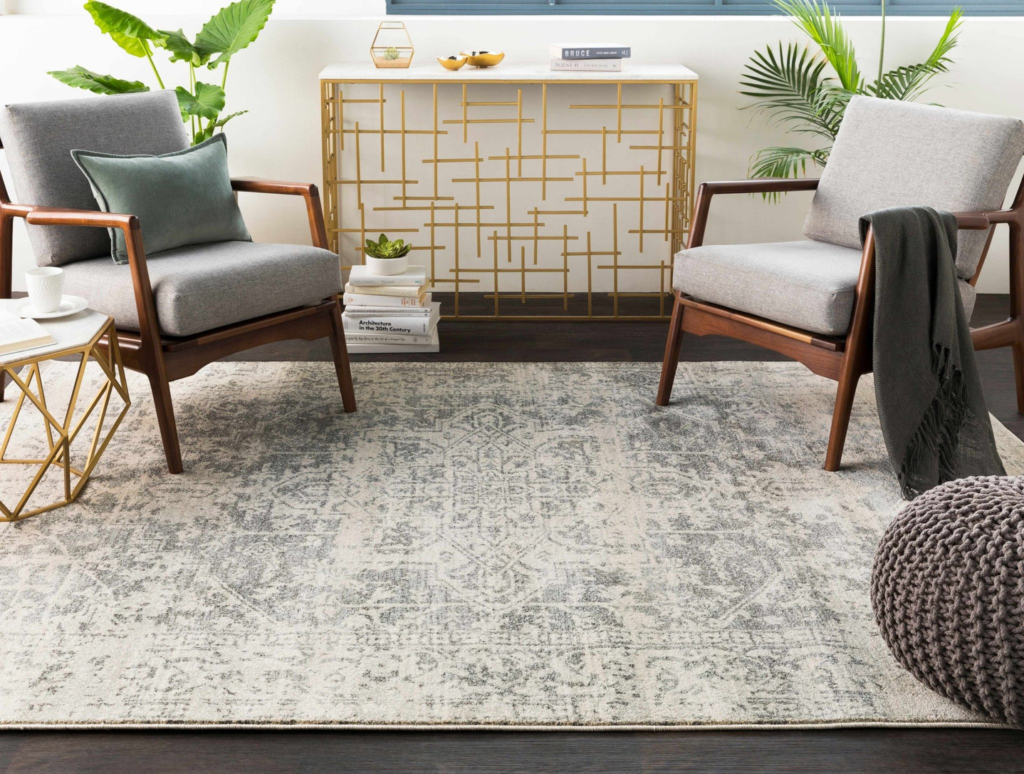 Traditional Heriz Design Gray and Beige Medallion Area Rug - The Rug Decor