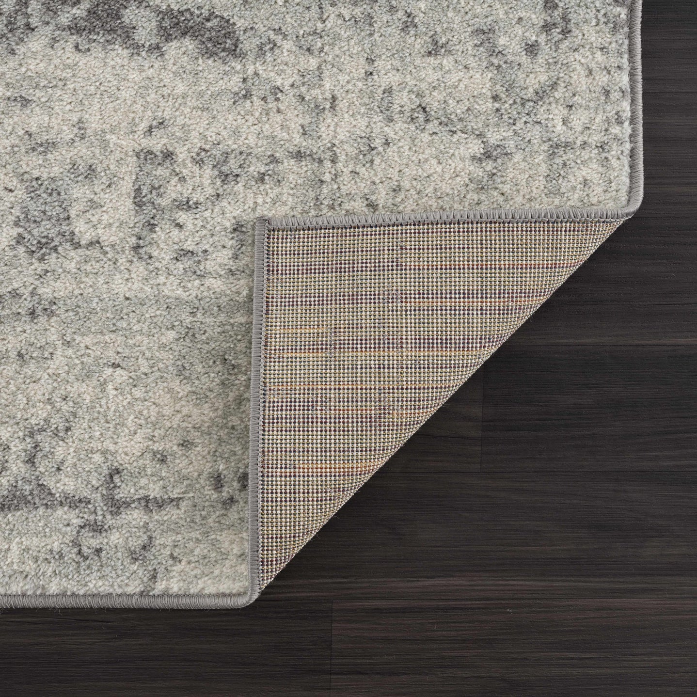 Traditional Heriz Design Gray and Beige Medallion Area Rug - The Rug Decor