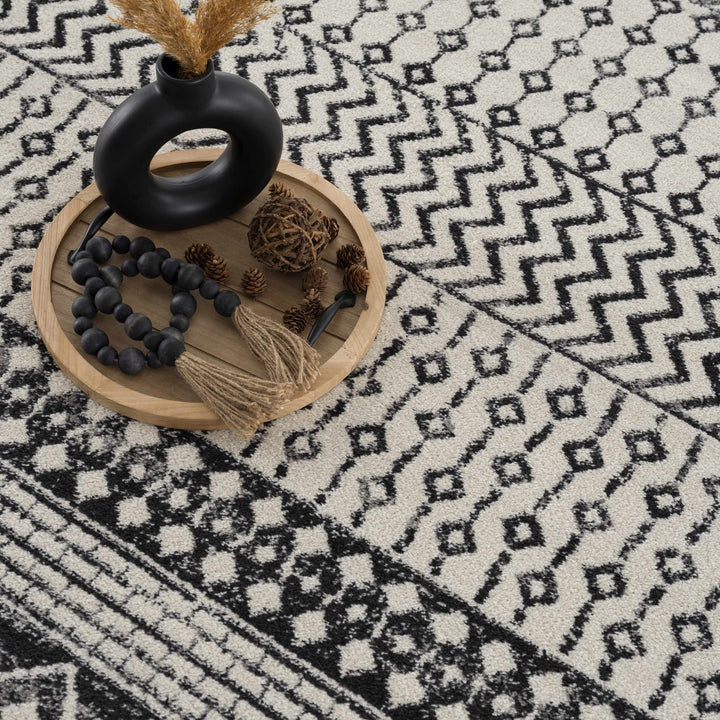 Tribal look Ivory and Charcoal Traditional Geometrical Design Rug - The Rug Decor