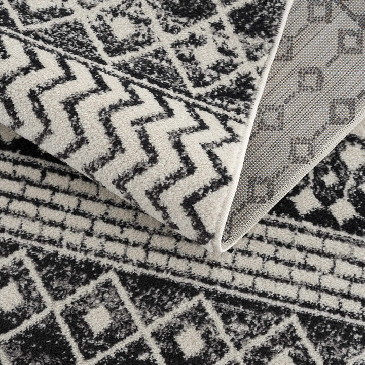 Tribal look Ivory and Charcoal Traditional Geometrical Design Rug - The Rug Decor