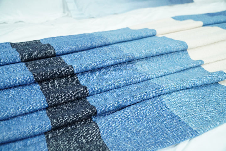 Woven White and Blue Cotton Throw Blanket - The Rug Decor